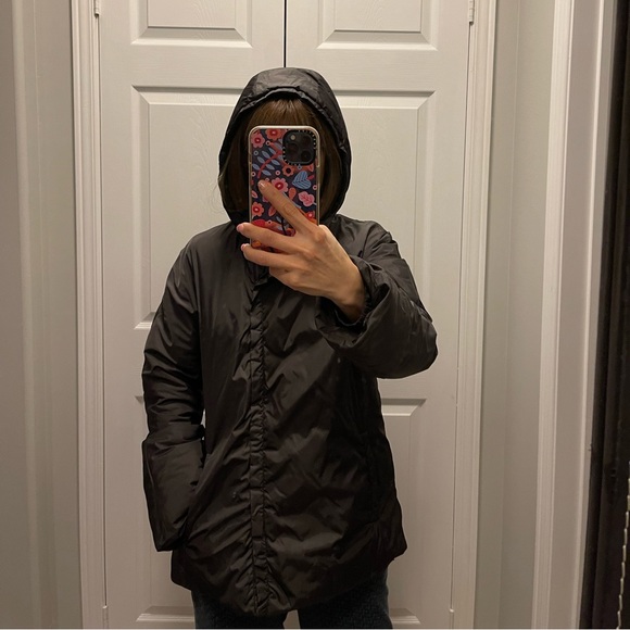 ‘S MaxMara down jacket with rabbit fur inside the hood. - Picture 13 of 13